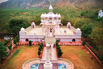 Shri Parshvanath Digambar Jain Temple